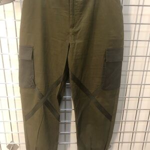 Green Cargo Pants with Durable Fabric and Straight Leg Design